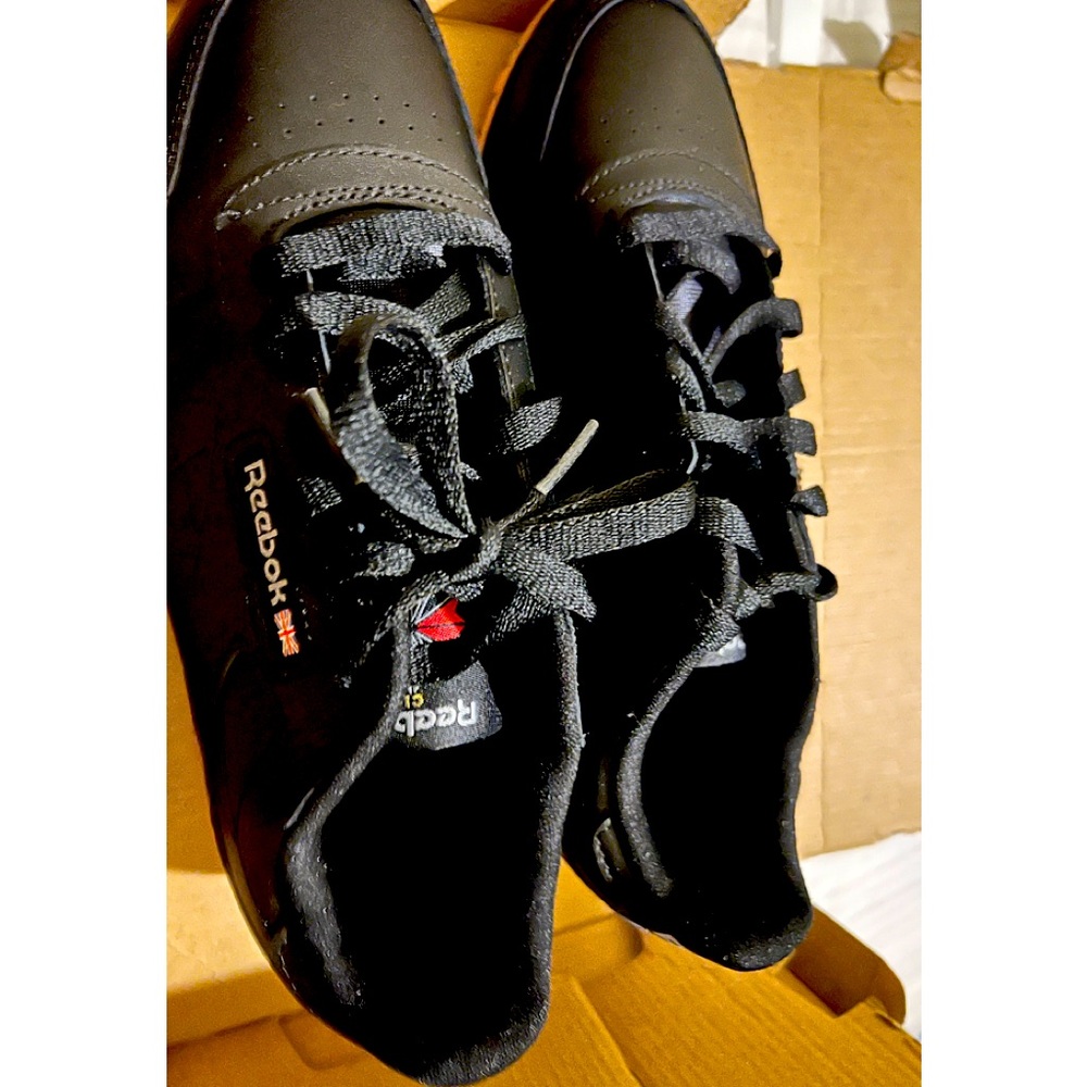 Boys Reebok new